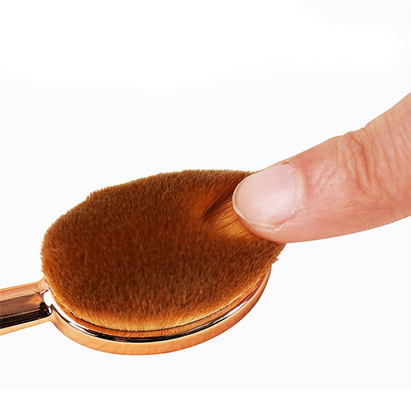 Toothbrush type foundation brush Toothbrush type foundation brush